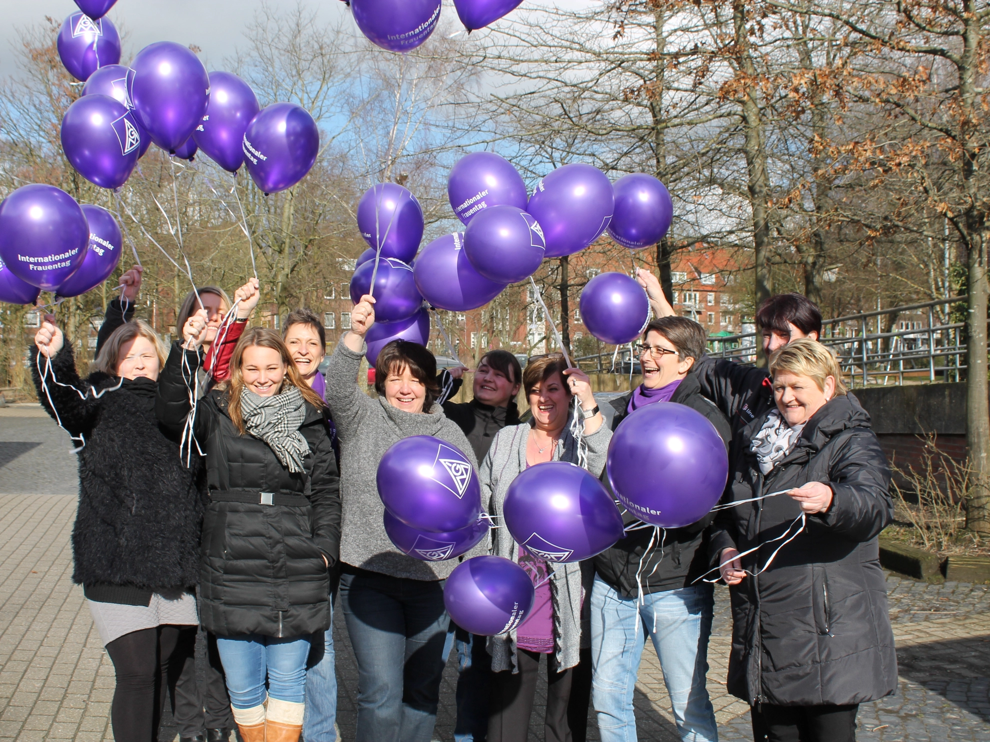 Unsere aktiven Frauen aus der Geschäftsstelle Emden